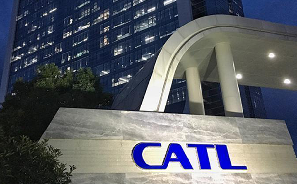 寧德時代寧德時代市值破萬億，賣導軌的小女孩帶您了解它與特斯拉的關系